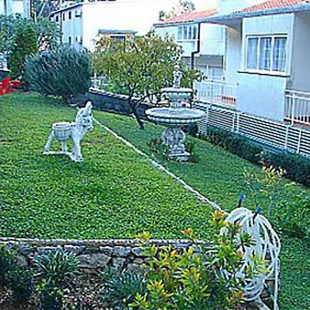 Vese - 200 M From Beach