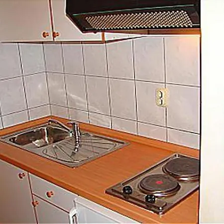 Apartment Vese - 200 M From Beach