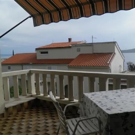 Vese - 200 M From Beach