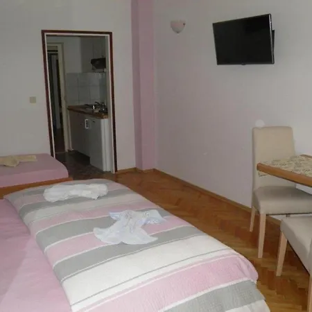 Apartment Vese - 200 M From Beach Brela