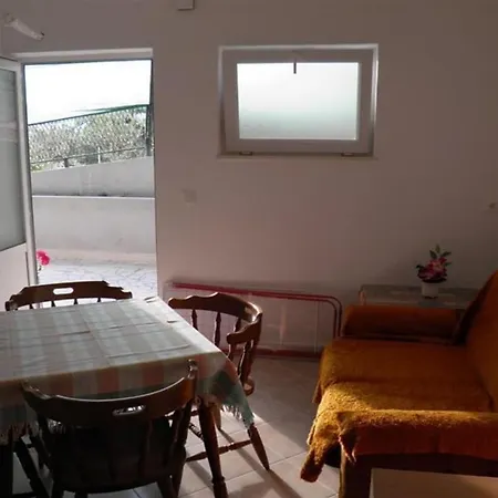Apartment Vese - 200 M From Beach *