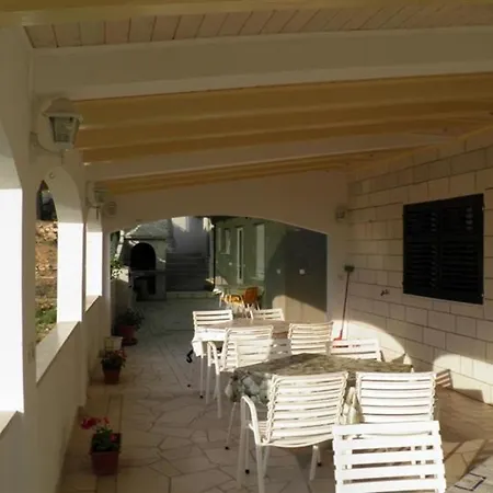 Apartman Vese - 200 M From Beach